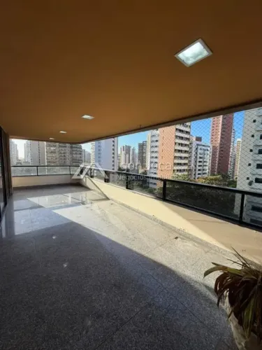 Apartamento à Venda no Meireles | 460 m², 4 Suítes