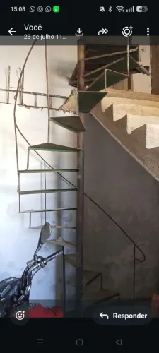 Vendo essa escada de ferro estou vendendo porque construí uma em casa
