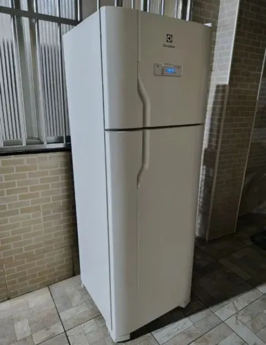 Geladeira frost free 2 portas entrego