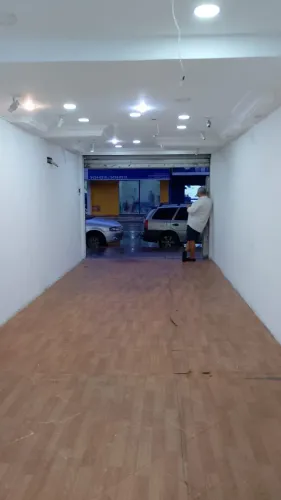 Ponto Comercial no Coração do Comércio da Glória!