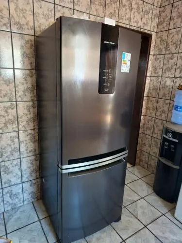 Geladeira Brastemp a venda, com nota fiscal 1 ano de uso, oferta!