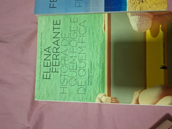 Coleção de livros amiga genial