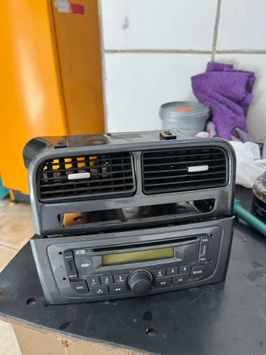 Rádio original Fiat Punto 2012