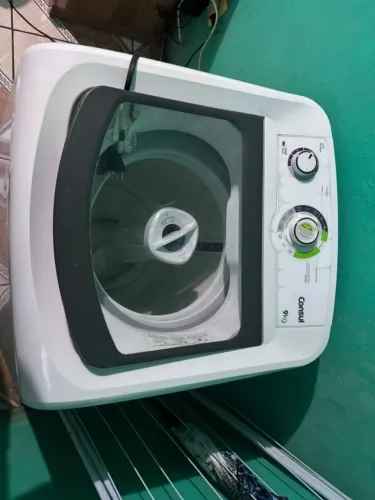 Máquina de lavar estar somente cintrifugando