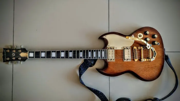 Guitarra SG Marricchi (LUTHIER)