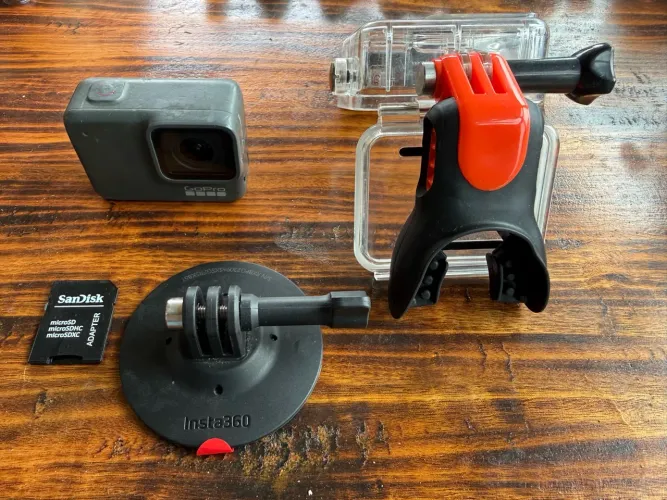 GoPro Hero 7 Silver + Acessórios
