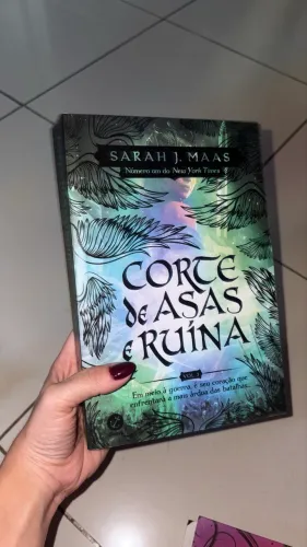 Livro Corte de Asas e Ruína