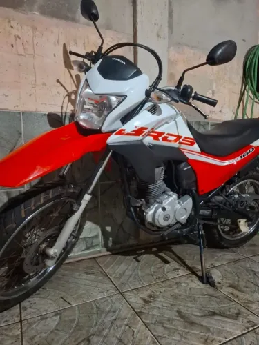 Moto Honda NXR 160 Bross 