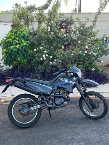 YAMAHA XTZ125xe IMPECÁVEL 