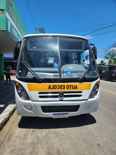Vendo ônibus Caio Foz 2010