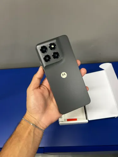 MOTO G47