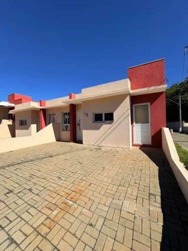 Casa Mobiliada à Venda no Condomínio Vision Ville  3 Dormitórios, Suíte, Ar-Condicionado 