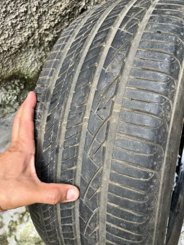 Pneu hankook aro 19 235/50 perfeito estado
