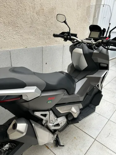 X ADV 750