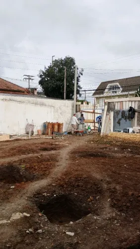 Ajudante de pedreiro 