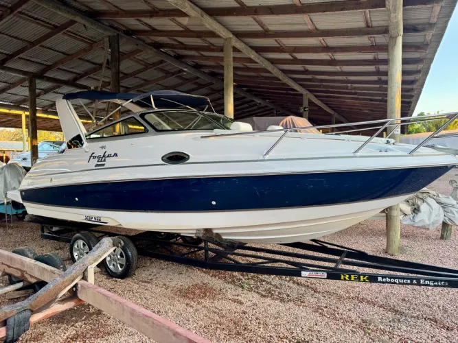 Lancha focker 255 yamaha 200