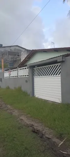 Casa em praia azul Pitimbu bem próximo da praia
