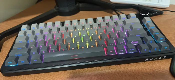 Teclado magnético semi novo ajazz rgb