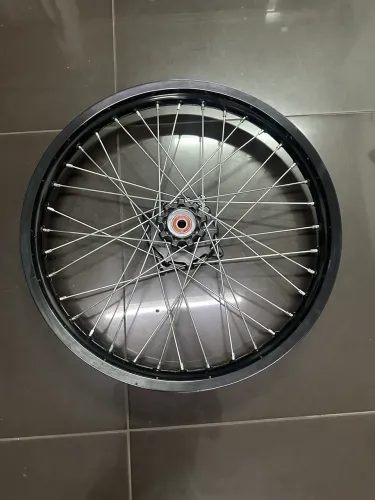 Roda dianteira aro 21 completa  tornado300 e sahara 300