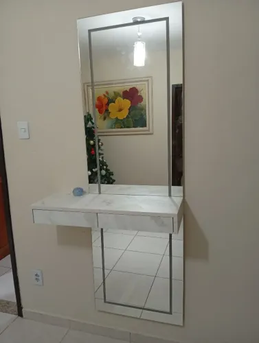 Aparador com espelho led