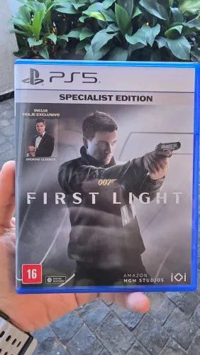 007 First Light Specialist Edition PS5