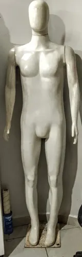 manequim masculino 