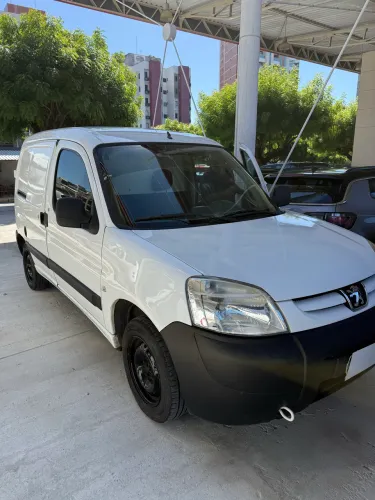 Peugeot Partner Furgão 1.6 16v/ 1.6 16V Flex 3P 2019