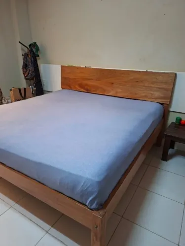 Cama Base em madeira Angelim E colchão Super king