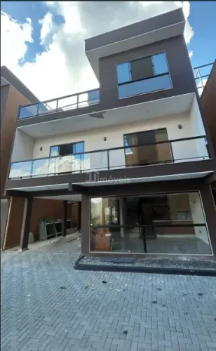 Imóvel para aluguel possui 80 metros quadrados com 3 quartos em Braunes - Nova Friburgo -