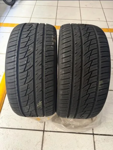 PNEUS DELINTE 285/35 ZR22 106Y (2 unidades).