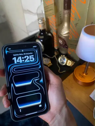 iPhone 11 no 17 pro max!