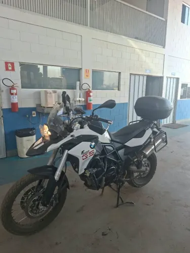 Vendo essa linda moto, super conservada, quilometragem baixa.