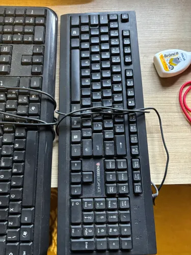 Dois Teclados