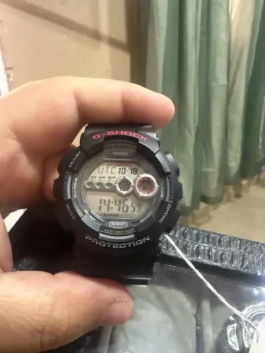 Vendo g-schok original zero sem uso.