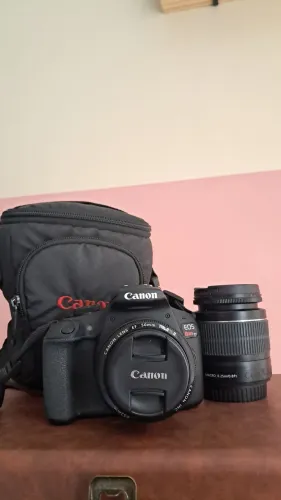 CAMERA FOTOGRÁFICA CANON T7 + lente 50mm e lente do kit - profissional