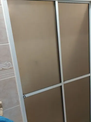 Vendo 2 box de alumínio em prefeito estado de conservação 