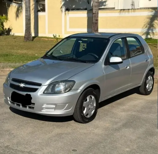 Vendo carro Chevrolet celta 1.0 LT