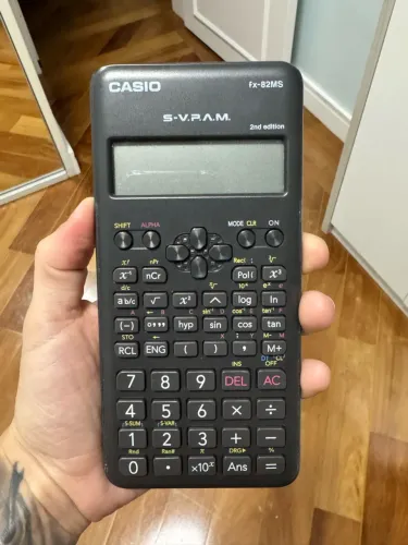 Calculadora Científica Casio fx-82MS 2ª Edição com Capa Original