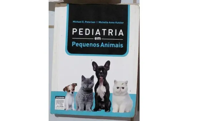VENDO - Pediatria em Pequenos Animais - Capa Comum