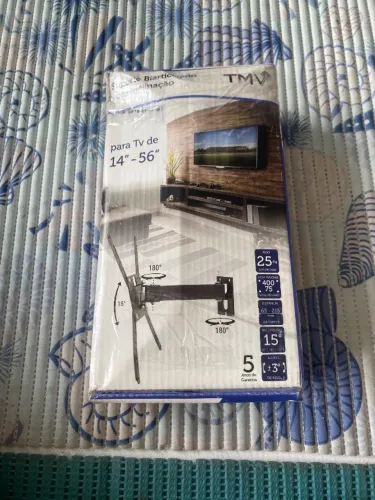 Suporte biarticulado com inclinação para TV de 14? a 56?.