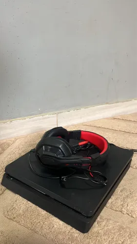 PS4