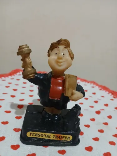 Personal Trainer ( bibelô de resina)