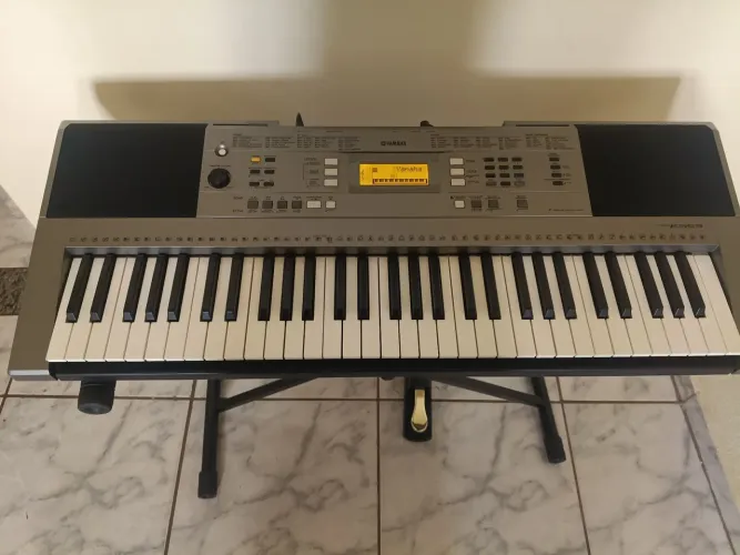 Teclado Yamaha psr 353