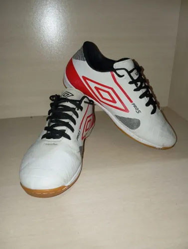 Chuteira futsal