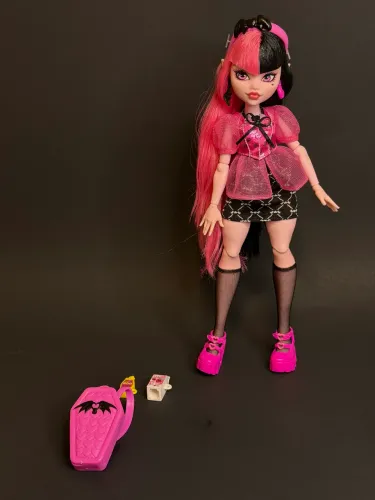 MONSTER HIGH G3 DAY OUT DRACULAURA