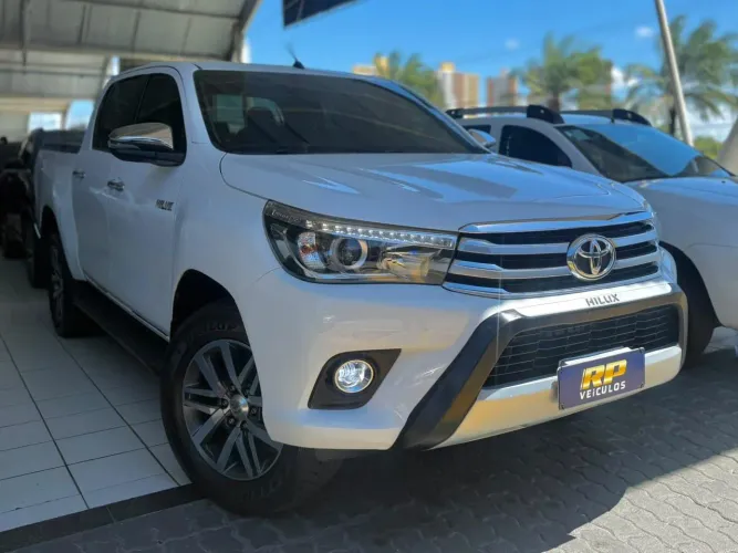 Toyota Hilux CD SRX 4X4 2.8 TDI 16V Diesel Aut. 2018