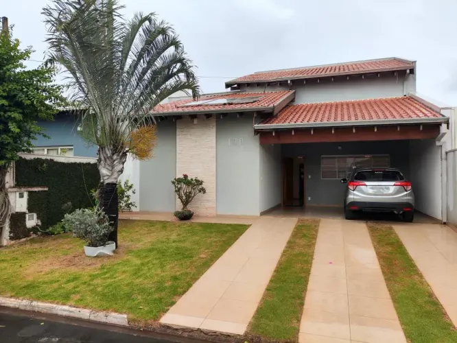 Casa 3 Suítes à venda no Condomínio Flamboyants Araraquara-SP