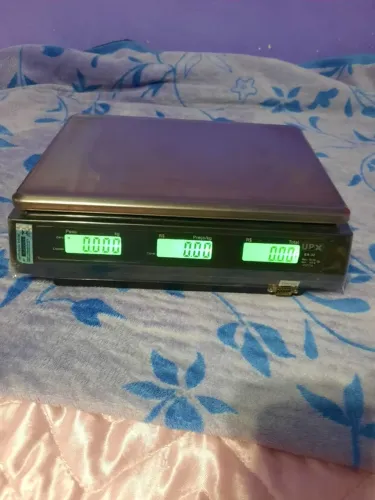 Balança digital nova uma vez de uso com o sela da Inmetro