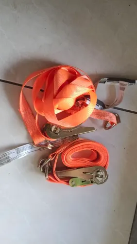 Vendendo essas duas cintas