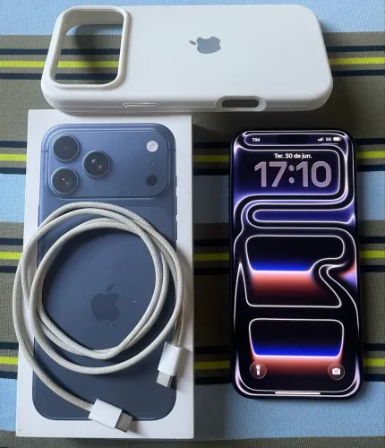 iPhone 17 pro max Azul - semi novo